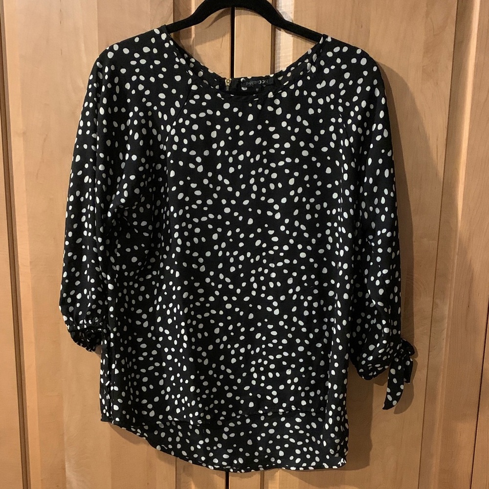 Cute drapey polka dot top